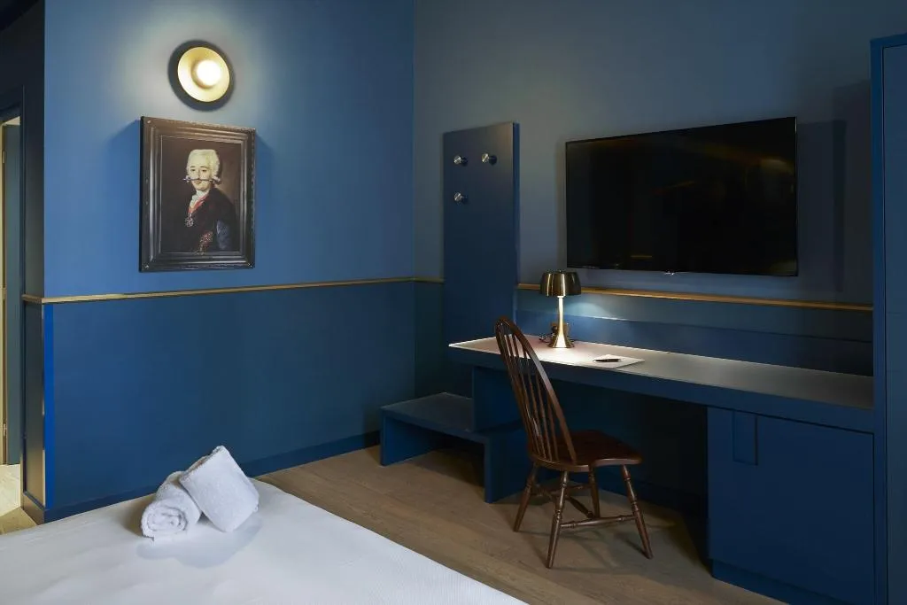 DOUBLE SUPERIOR QUEEN BED Room, Clerici Boutique Hotel, Milan