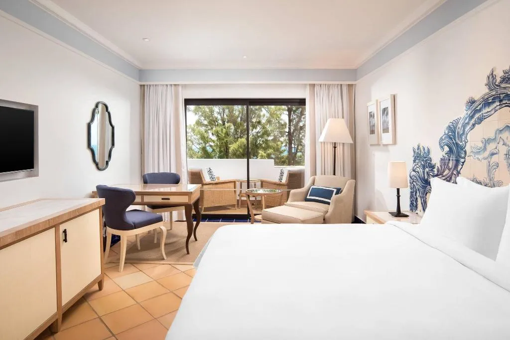 Room, Pine Cliffs Resort, Algarve