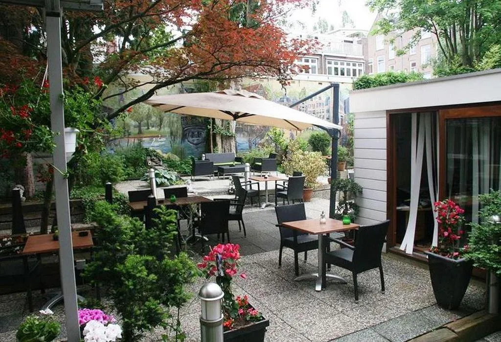 Terrace, Huygens Place, Amsterdam