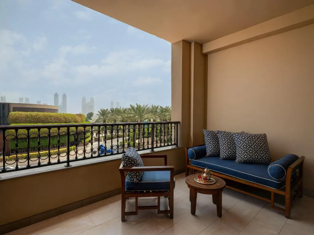 Room, Four Seasons Resort Dubai at Jumeirah Beach, Dubai