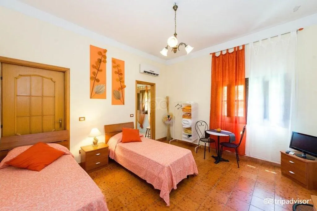 Room, B&B Villa Pia, Catania