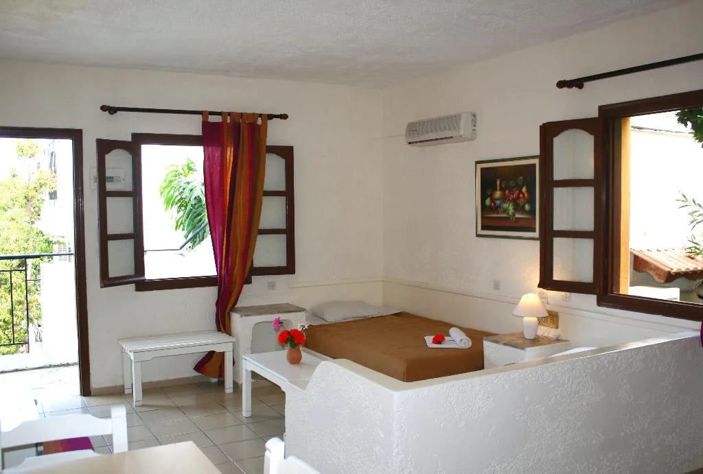 APARTMENT CAPACITY 5 Room, Semiramis Piskopiano, Crete