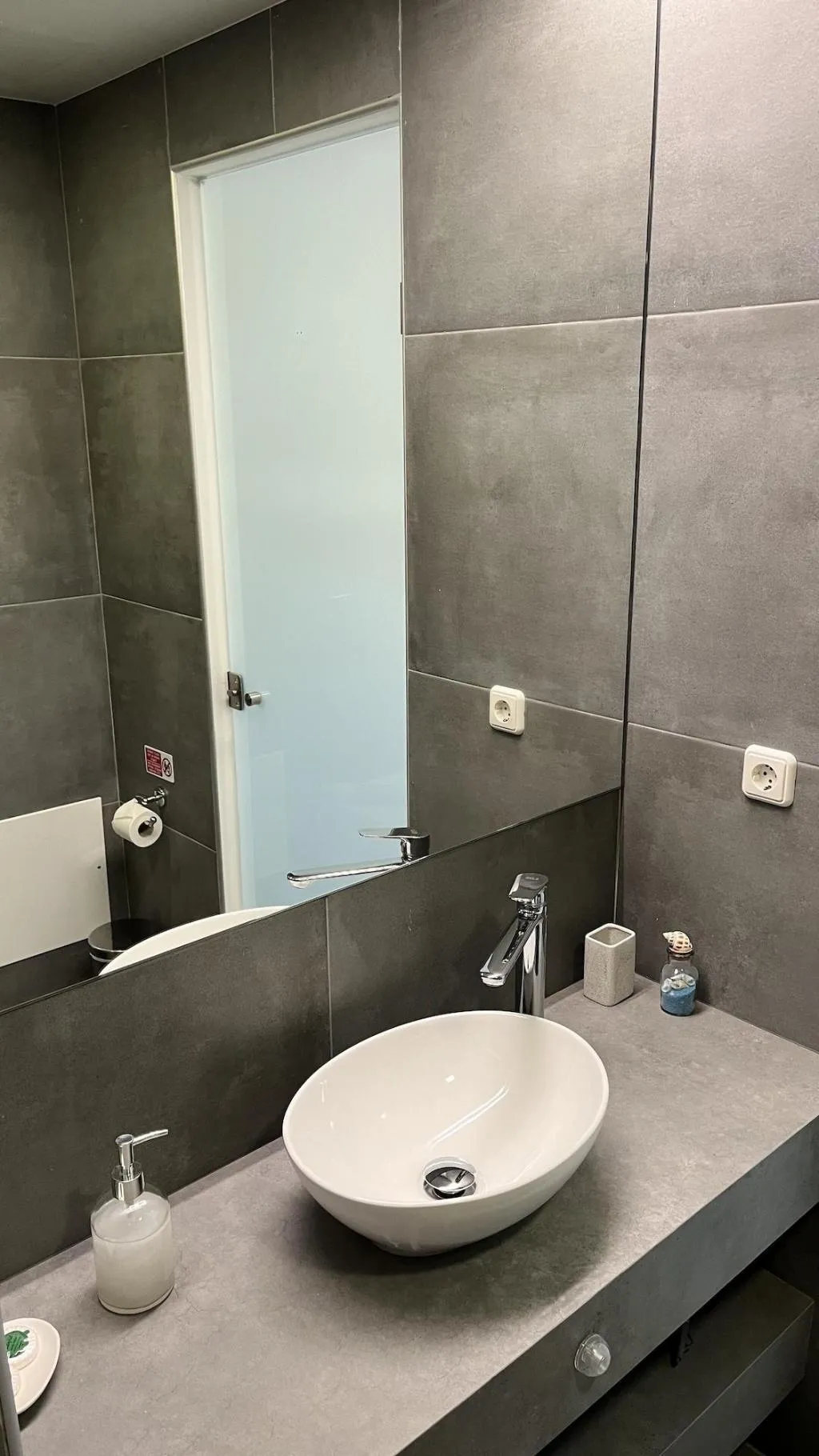 Room, Niriides Hotel, Crete
