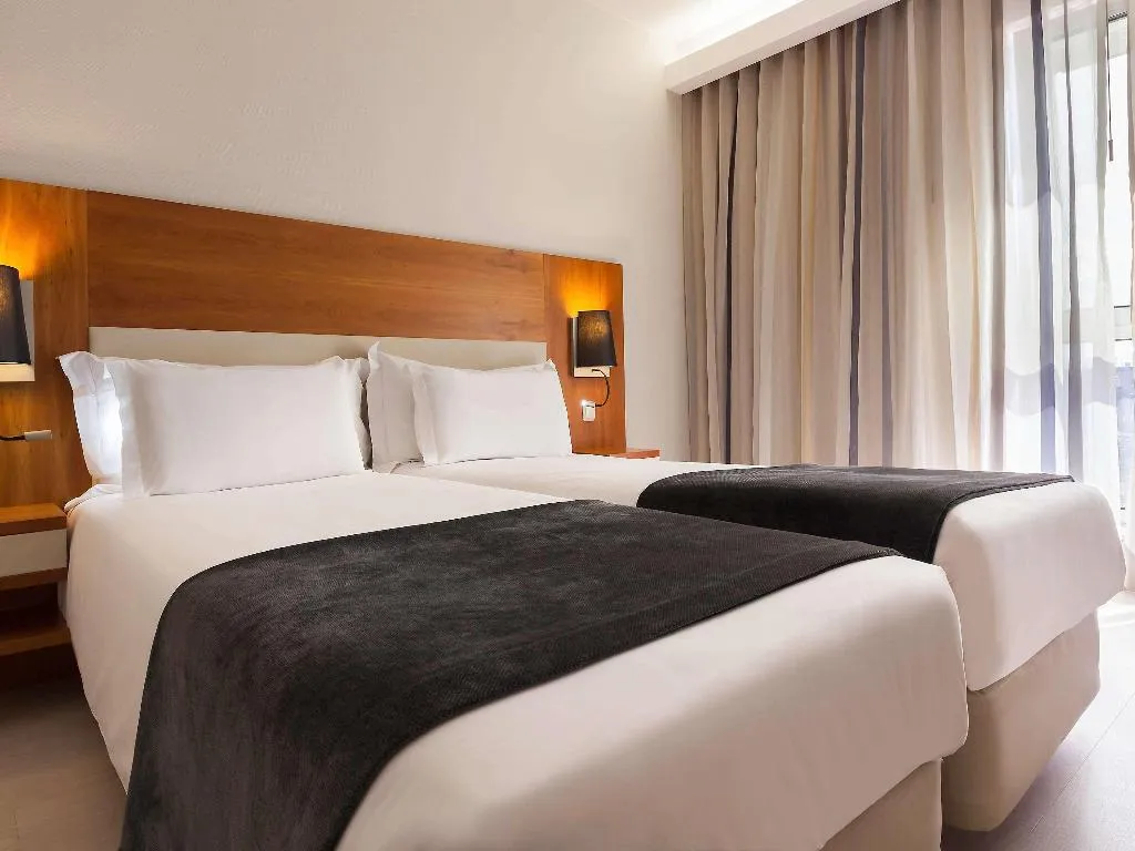 Room, Mercure Lisboa Hotel, Lisbon