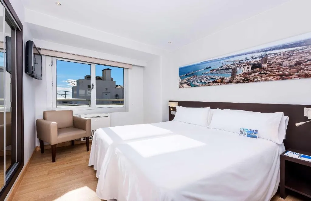 Room, Hotel Alicante Gran Sol Affiliated by Melia, Costa Blanca
