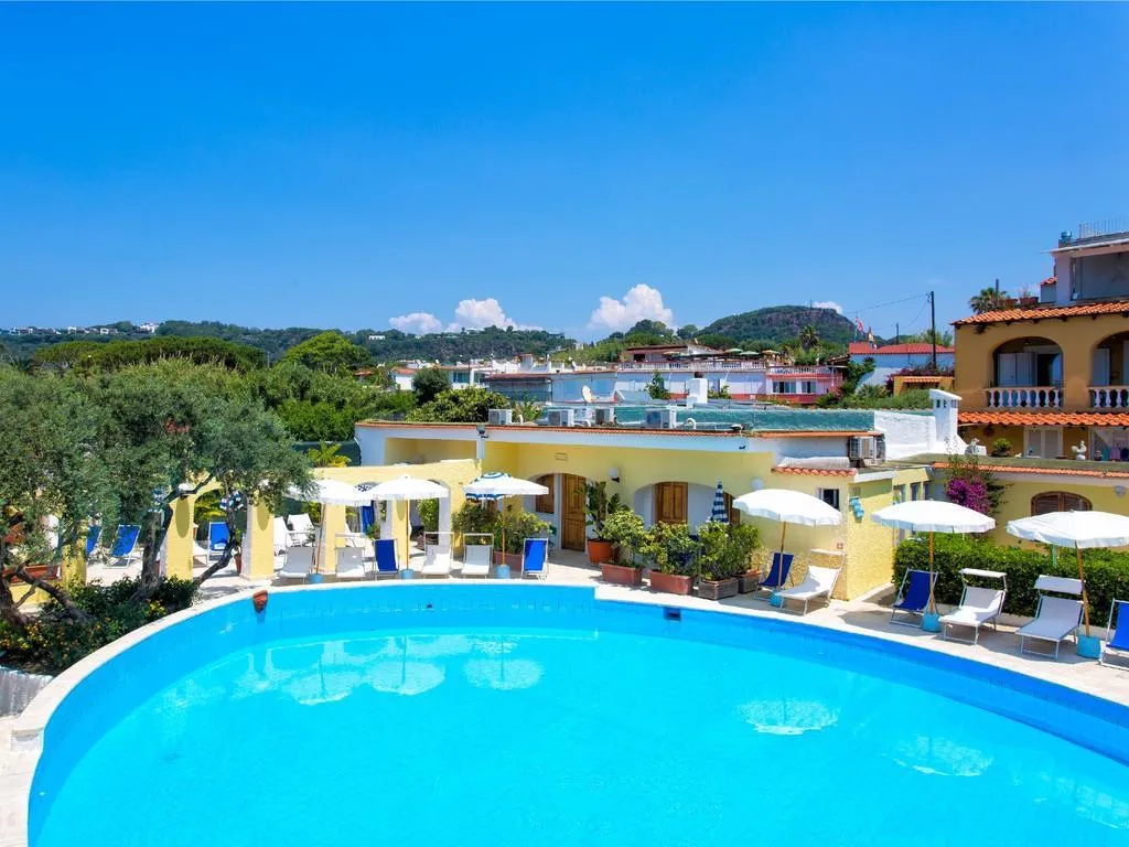 Pool, La Scogliera, Naples