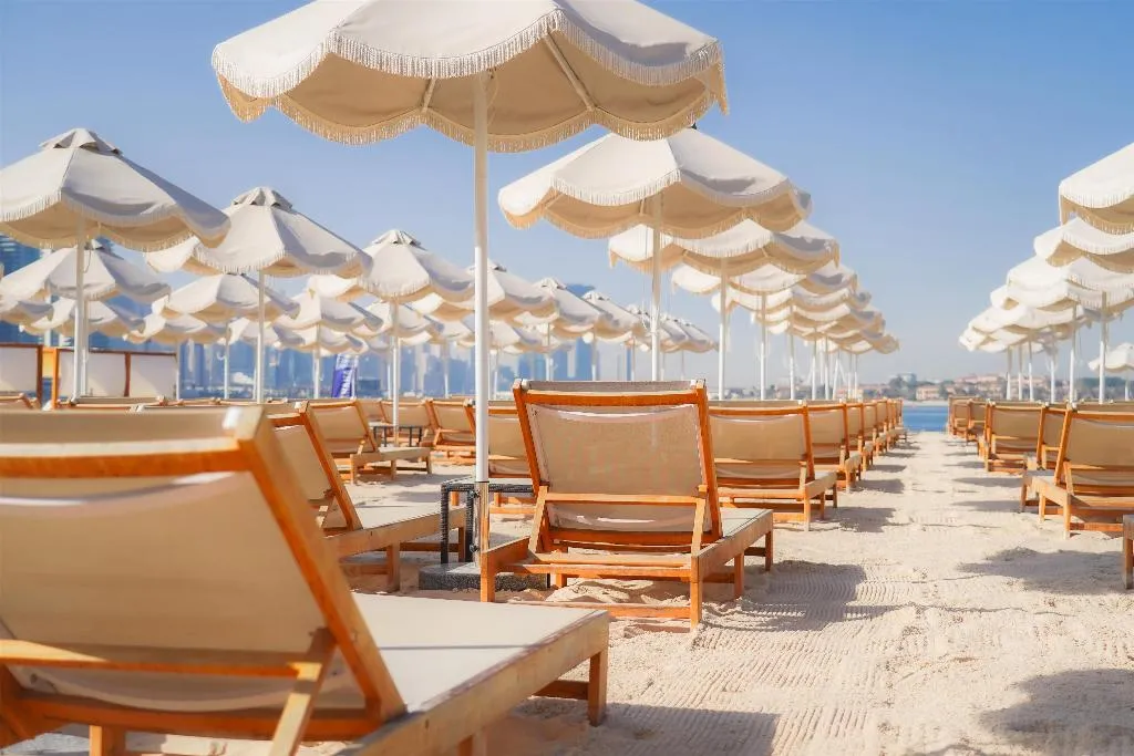 Beach, NH Collection Dubai The Palm, Dubai