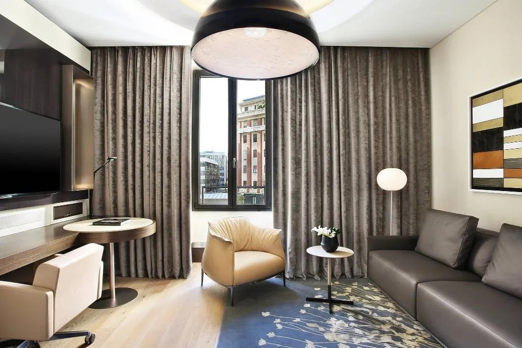 Room, Excelsior Hotel Gallia, a Luxury Collection Hotel, Milan