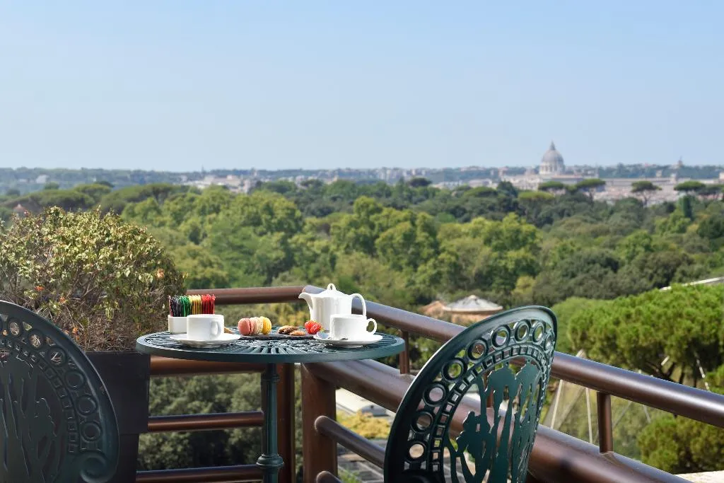 SUITE EXECUTIVE GARDEN VIEW Room, Parco dei Principi Grand Hotel & Spa, Rome