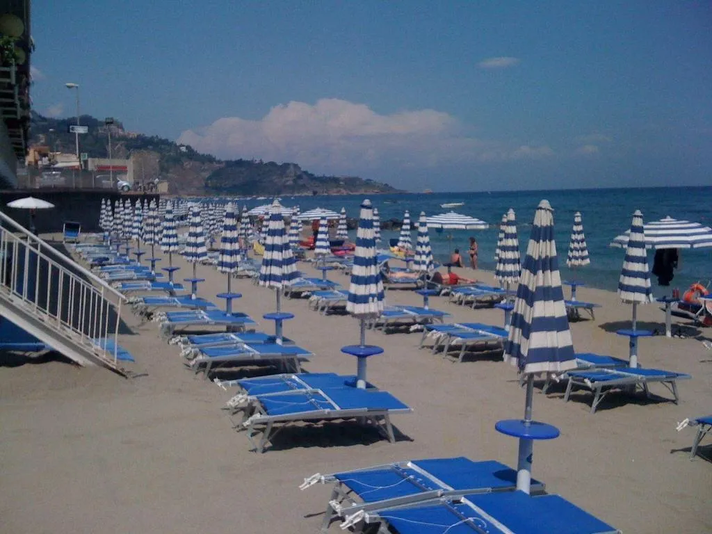 Sports and Entertainment, San Giovanni, Taormina