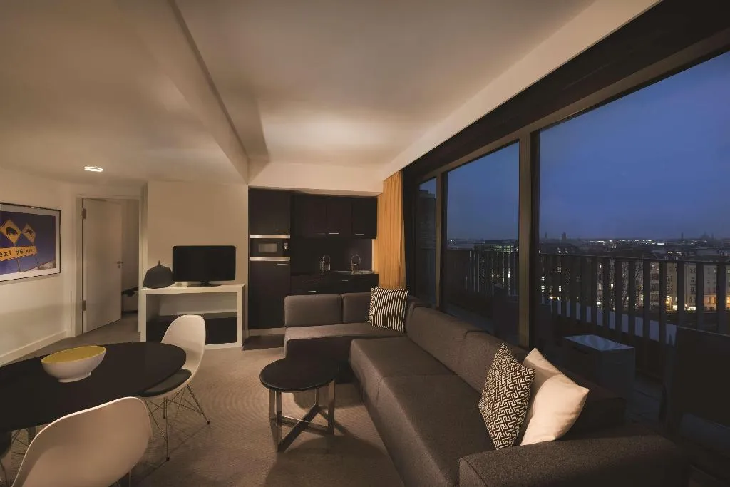 Room, Adina Apartment Hotel Berlin Hackescher Markt, Berlin