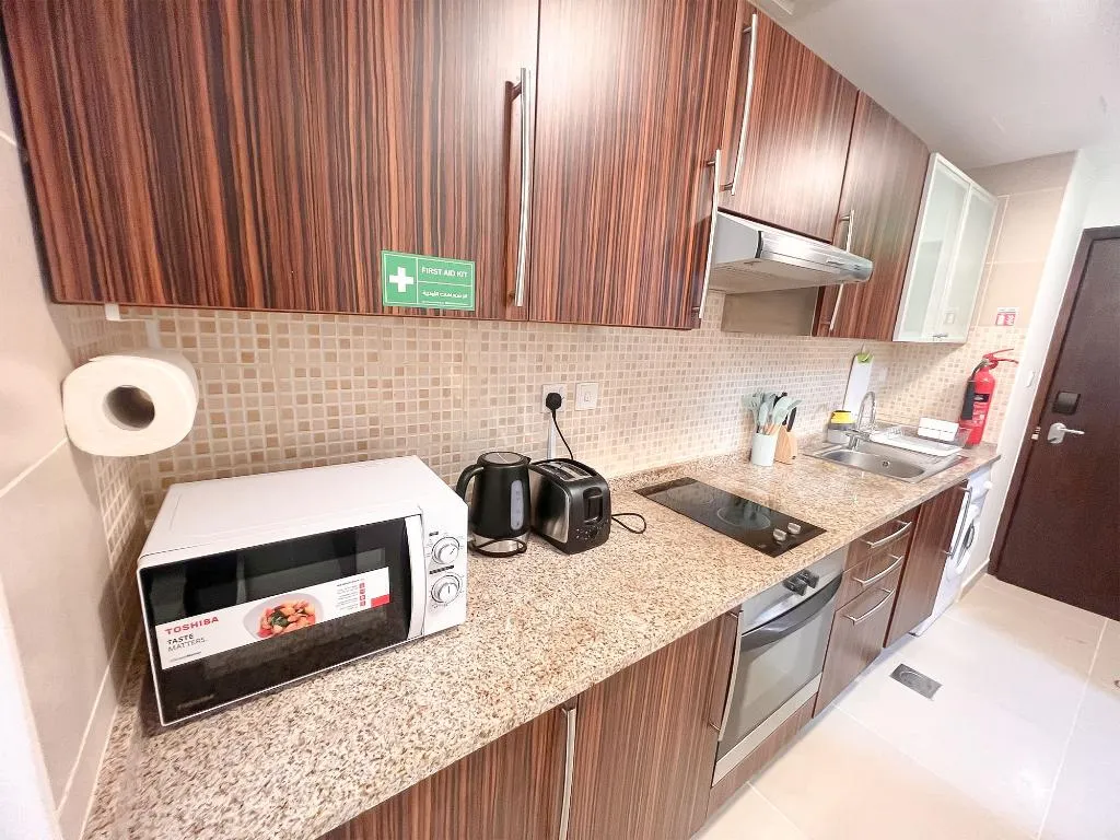 STUDIO DELUXE ONE BED Room, Goldcrest Executive, Dubai