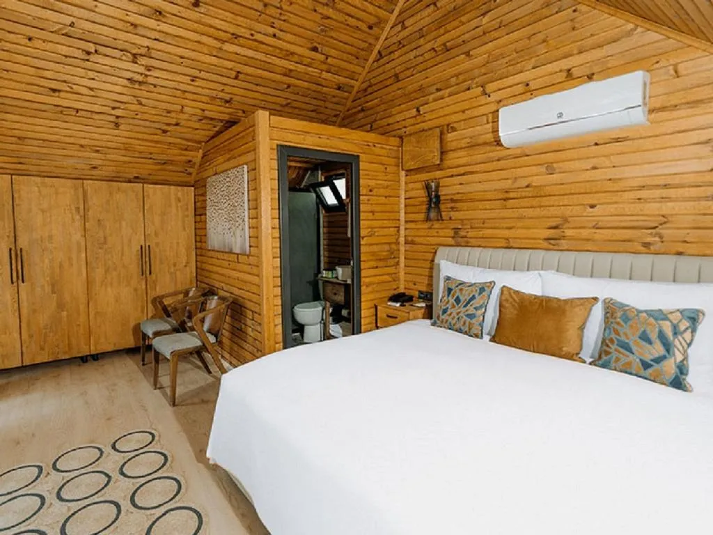 BUNGALOW DELUXE Room, Doors Urla Hotel, Izmir