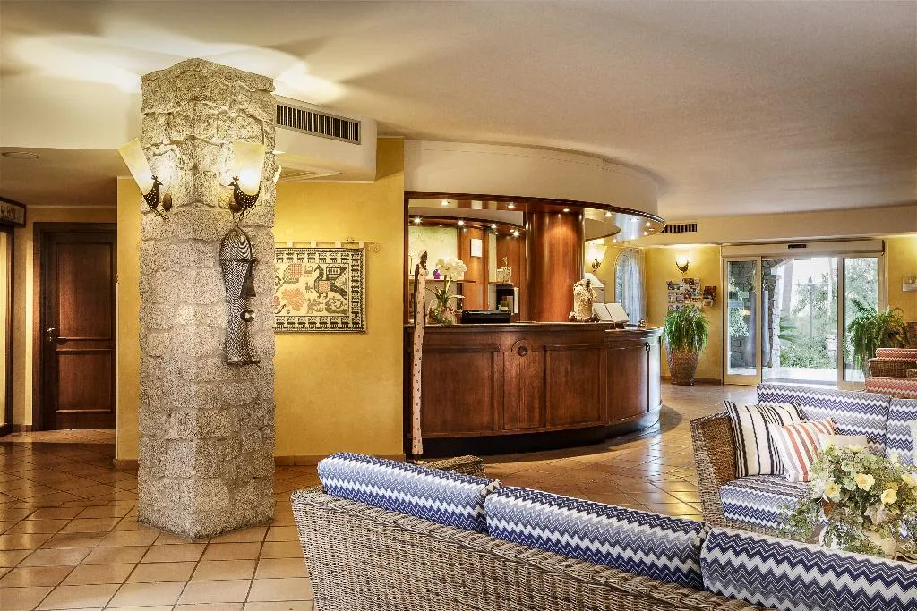 Lobby, Cruccuris Resort, Cagliari