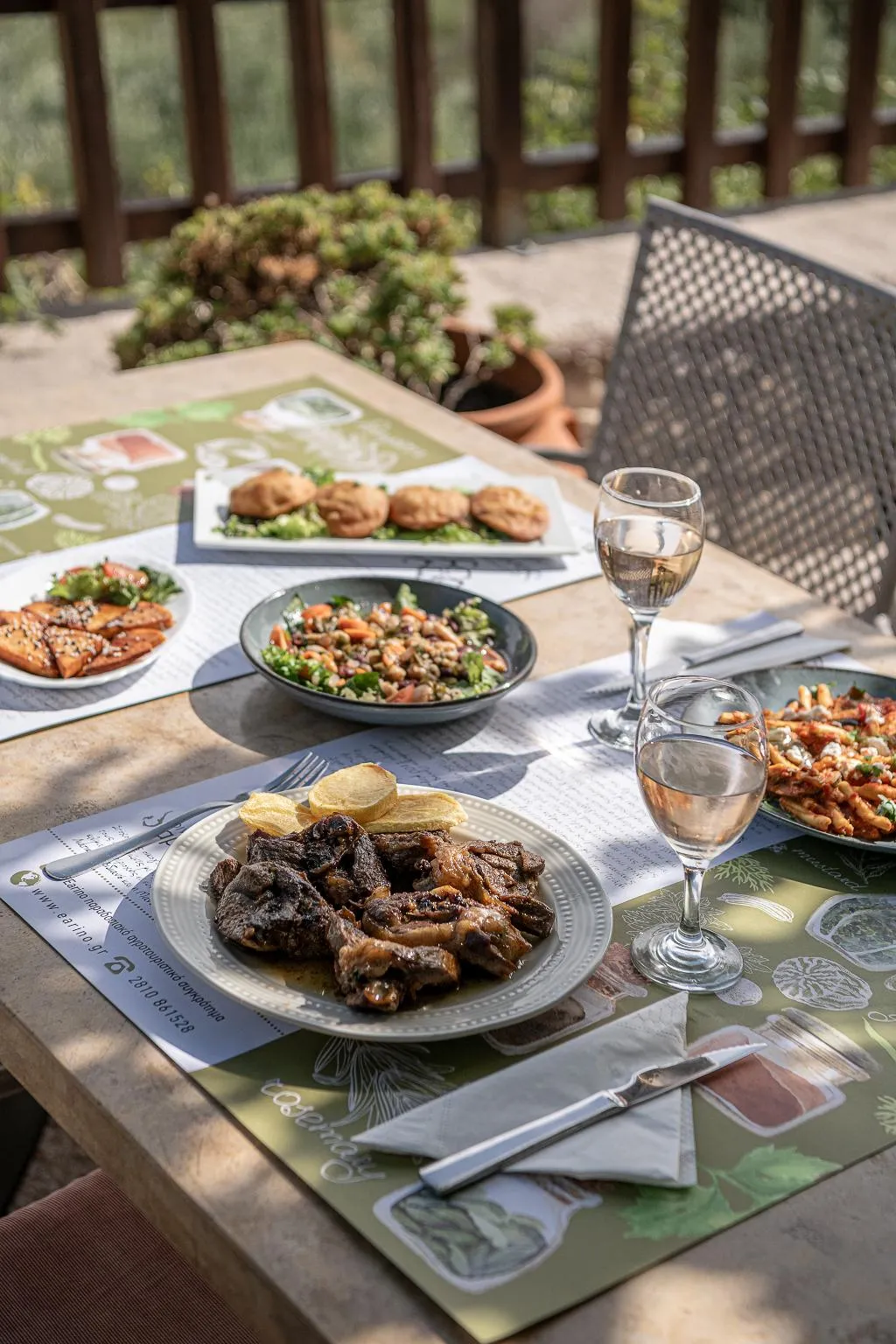 Restaurant, Earino, Crete