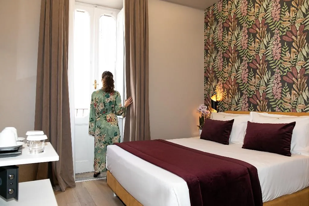 DOUBLE CLASSIC Room, Caravita, Rome