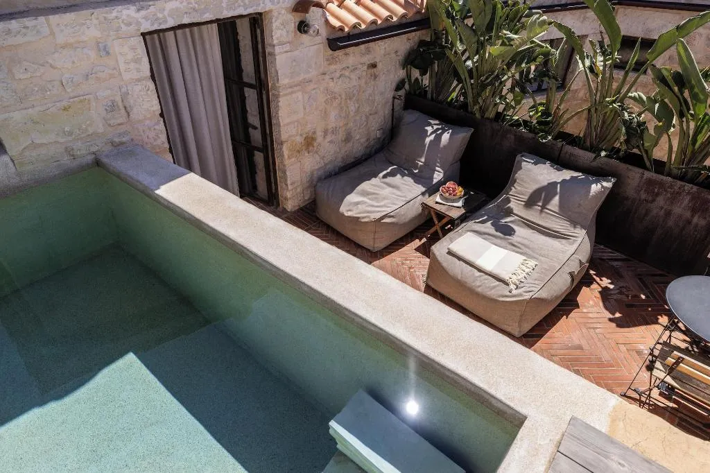 Room, Amalen Suites, Crete