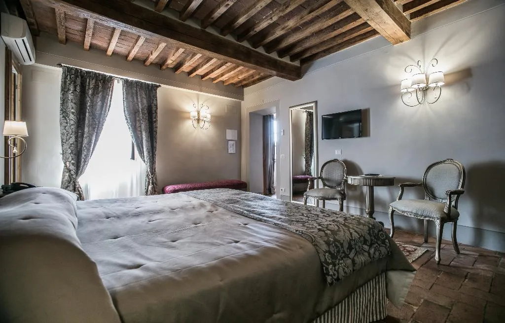 TRIPLE STANDARD Room, Palazzo Leopoldo Dimora Storica & Spa, Florence