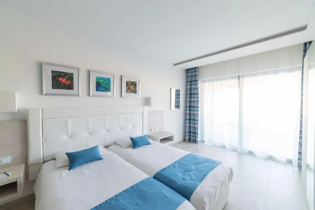 Double or Twin ECONOMY Room, The Ramla Bay Resort, Malta