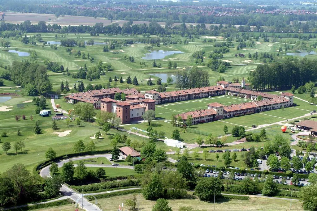 General view, Golf Hotel, Milan