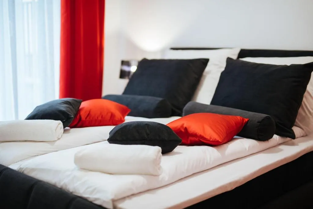 Room, City Lights Apartments, Krakow