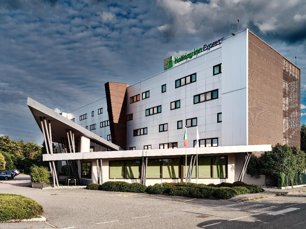 General view, Holiday Inn Express Milan-Malpensa Airport, Milan