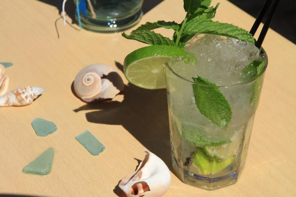 Bar, Dedalos Beach Hotel, Crete