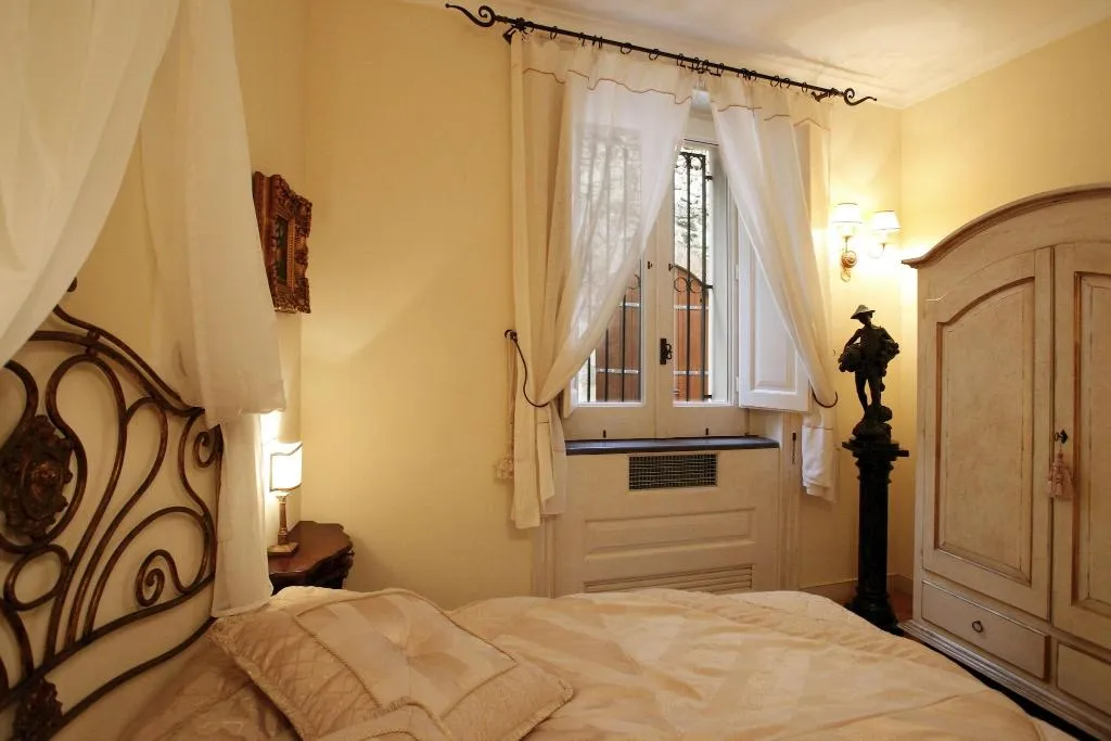 Room, Villa Alba d'Oro - Historic Luxury Villa, Naples