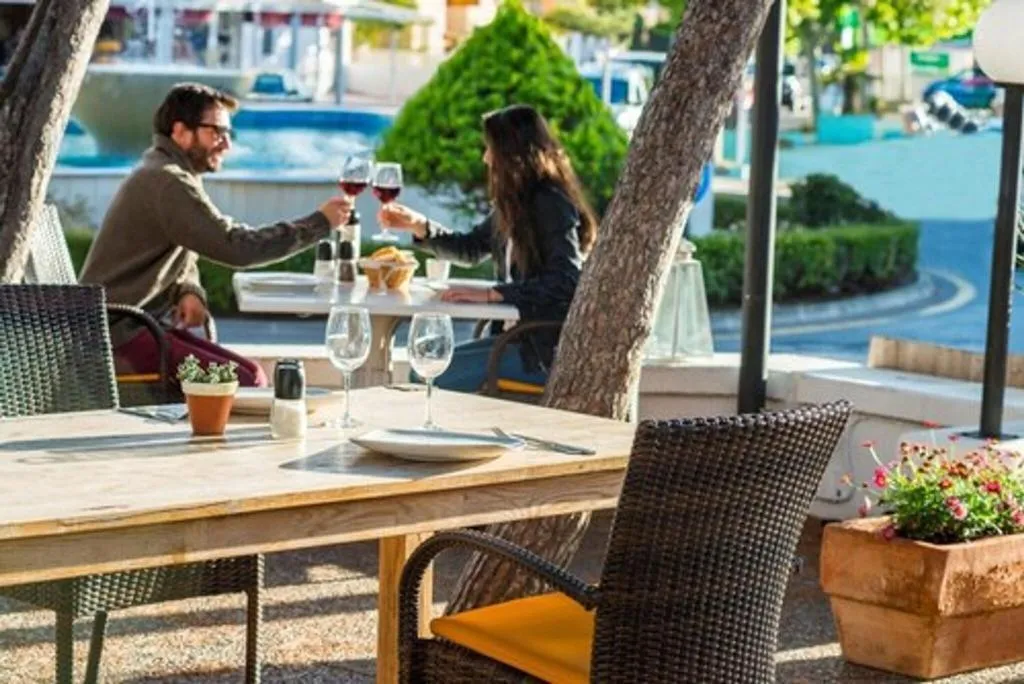 Restaurant, Hostal Alcina, Majorca