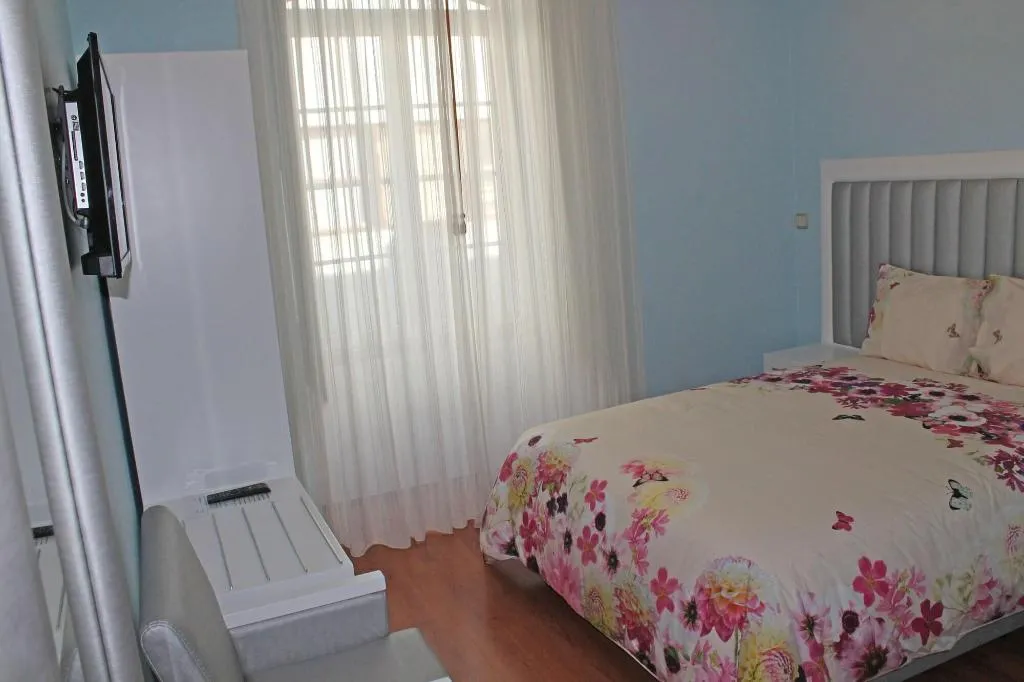 Room, Grande Oceano Guest House, Porto