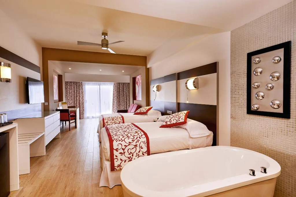 JUNIOR SUITE STANDARD Room, Riu Palace Costa Mujeres - All Inclusive, Cancun Area