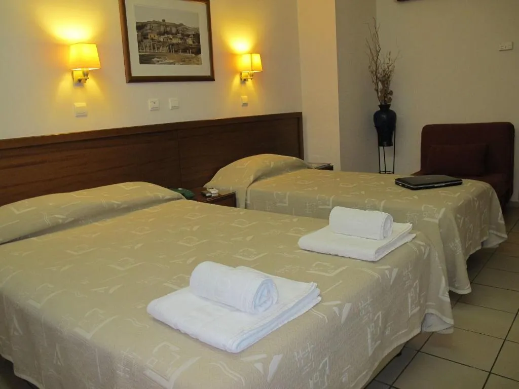 Room, Solomou Athens, Athens