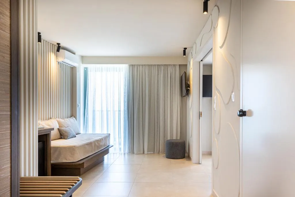 SUITE EXECUTIVE SEA VIEW Room, Alia Beach Hotel, Crete