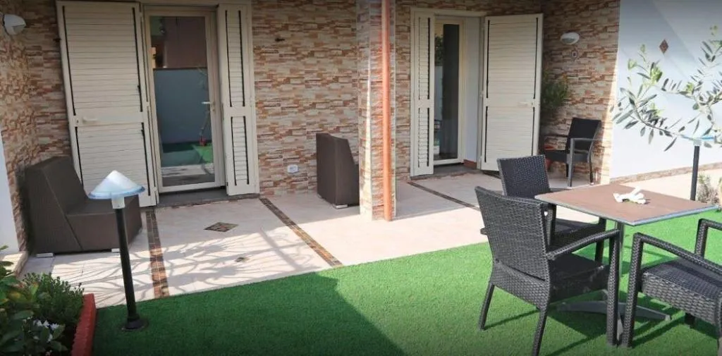 Terrace, B&B Villa Piana, Cagliari