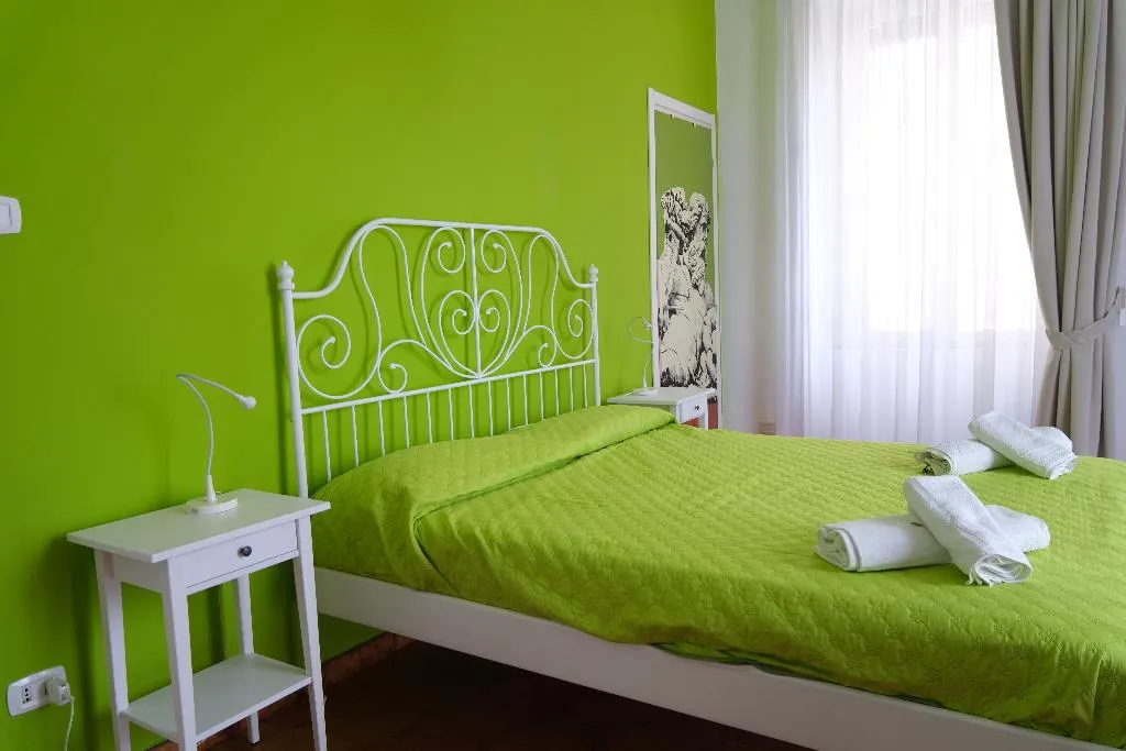 QUADRUPLE CLASSIC DELUXE Room, B&B Tarumbò, Naples