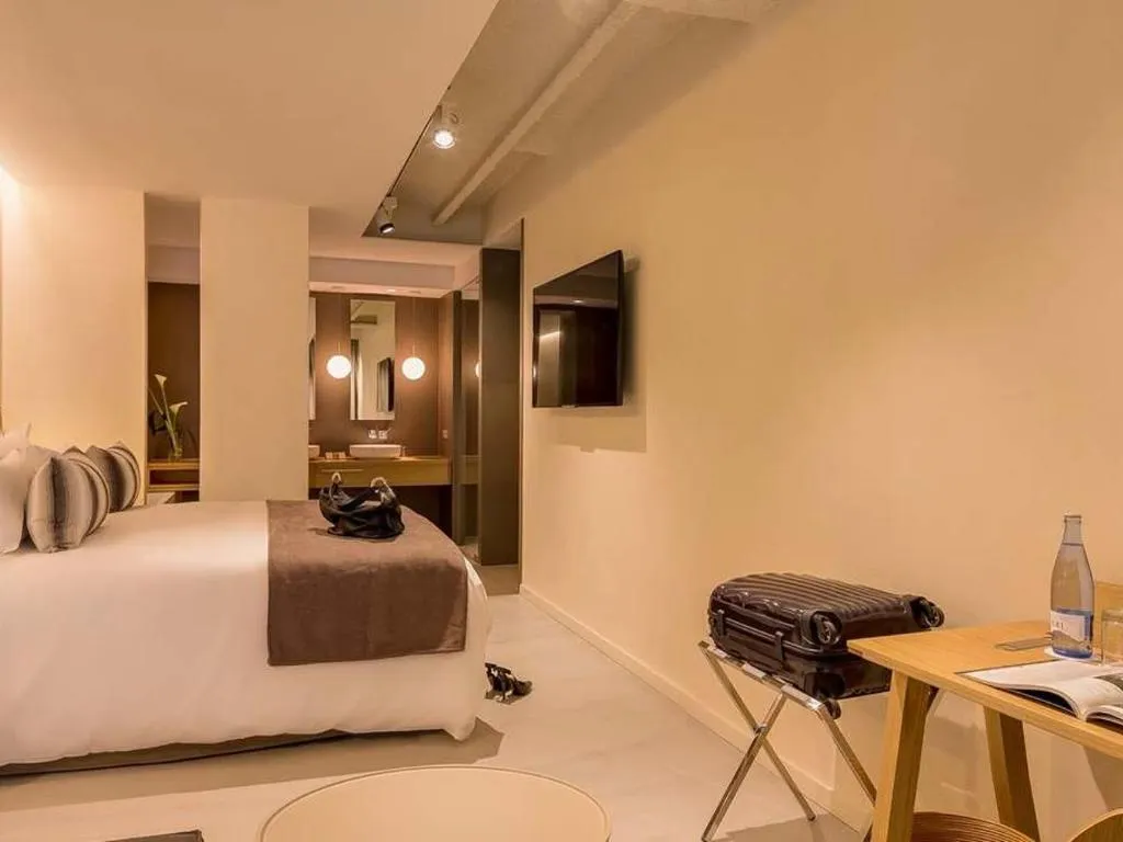 Double or Twin DELUXE Room, Ohla Eixample, Barcelona