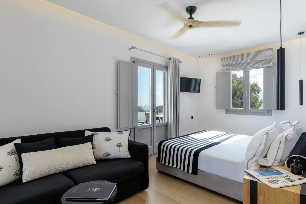 SUITE TWO BEDROOMS ONE BATHROOM Room, Kalisti Hotel & Suites, Santorini