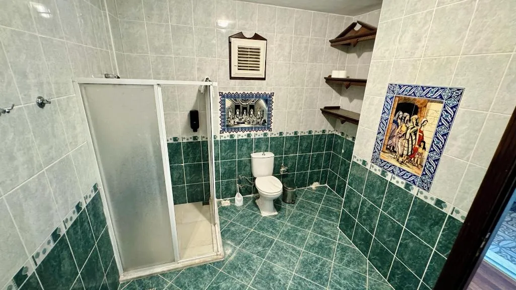 Room, Ephesus Centrum, Izmir