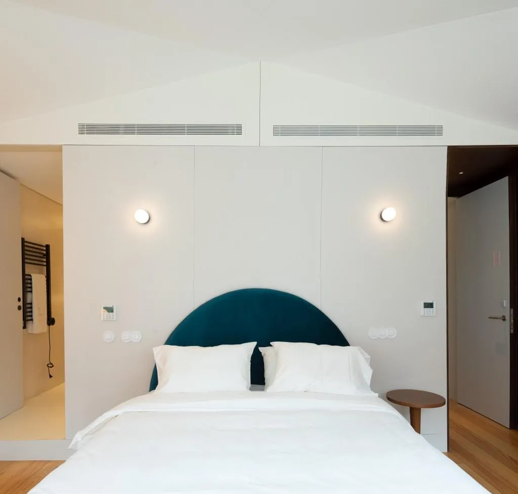 DOUBLE SUPERIOR WITH BALCONY Room, Almadina Smart Luxury, Porto