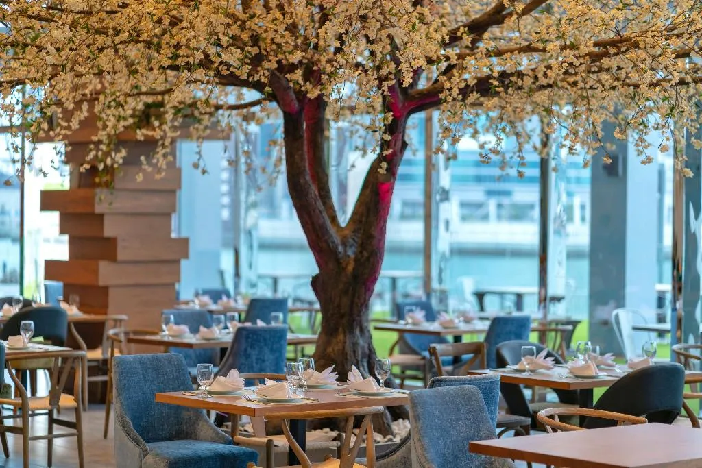 Restaurant, Canal Central Hotel, Dubai
