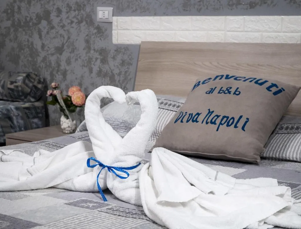 Room, B&B Viva Napoli, Naples