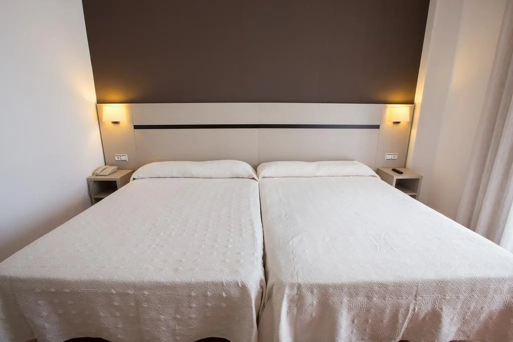 SINGLE STANDARD Room, Costa Brava Blanes, Costa Brava