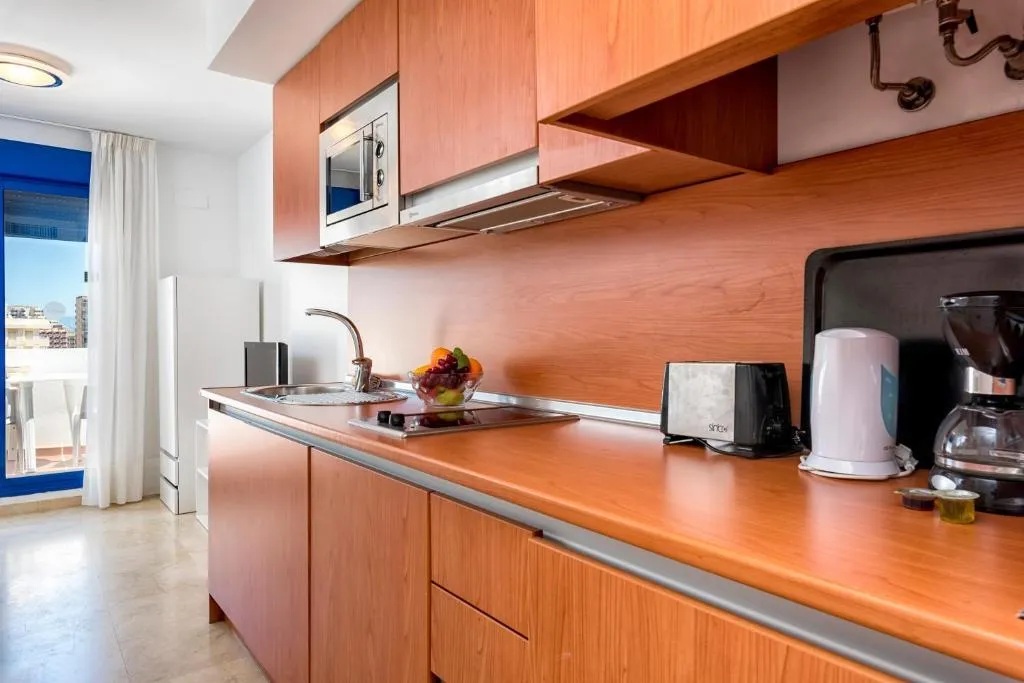 APARTMENT SUPERIOR CAPACITY 3 Room, Benalmádena Playa Good Places, Costa Del Sol