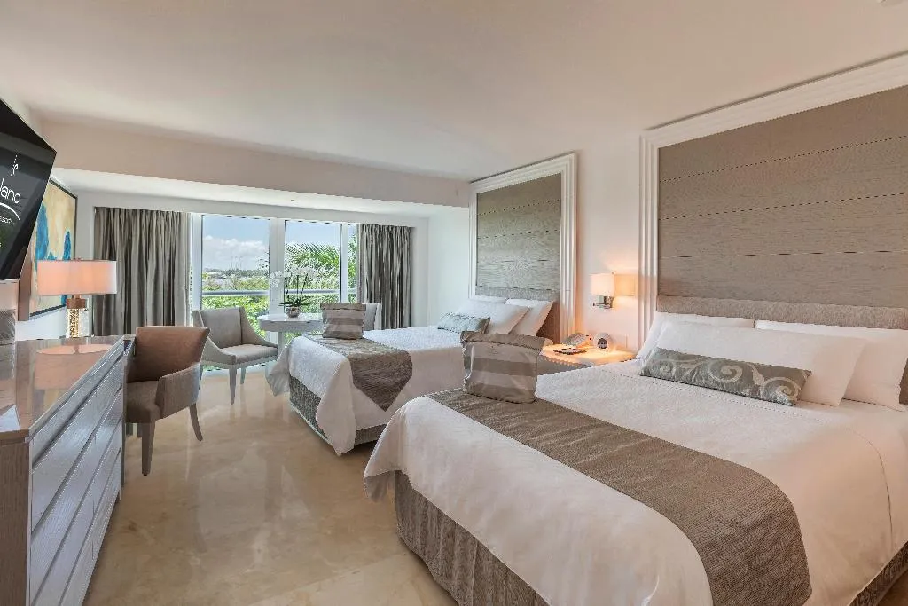 DOUBLE DELUXE LAGOON VIEW Room, Le Blanc Spa Resort All inclusive - Adults Only, Cancun Area