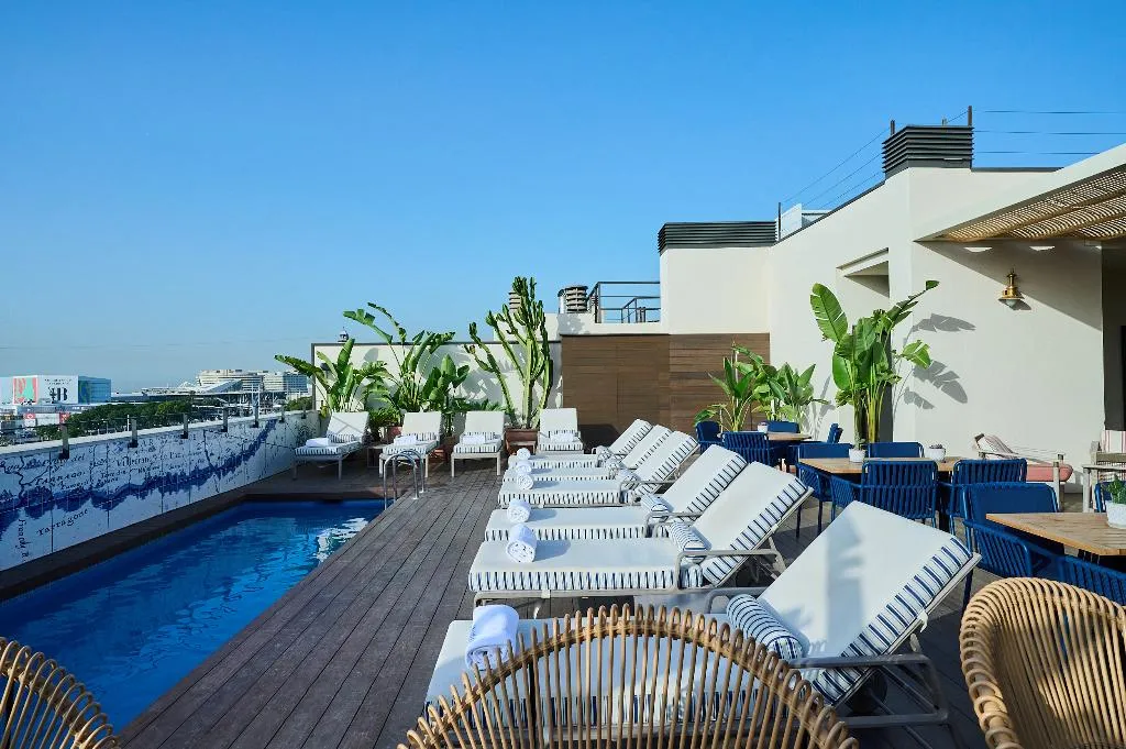 Pool, H10 Port Vell, Barcelona