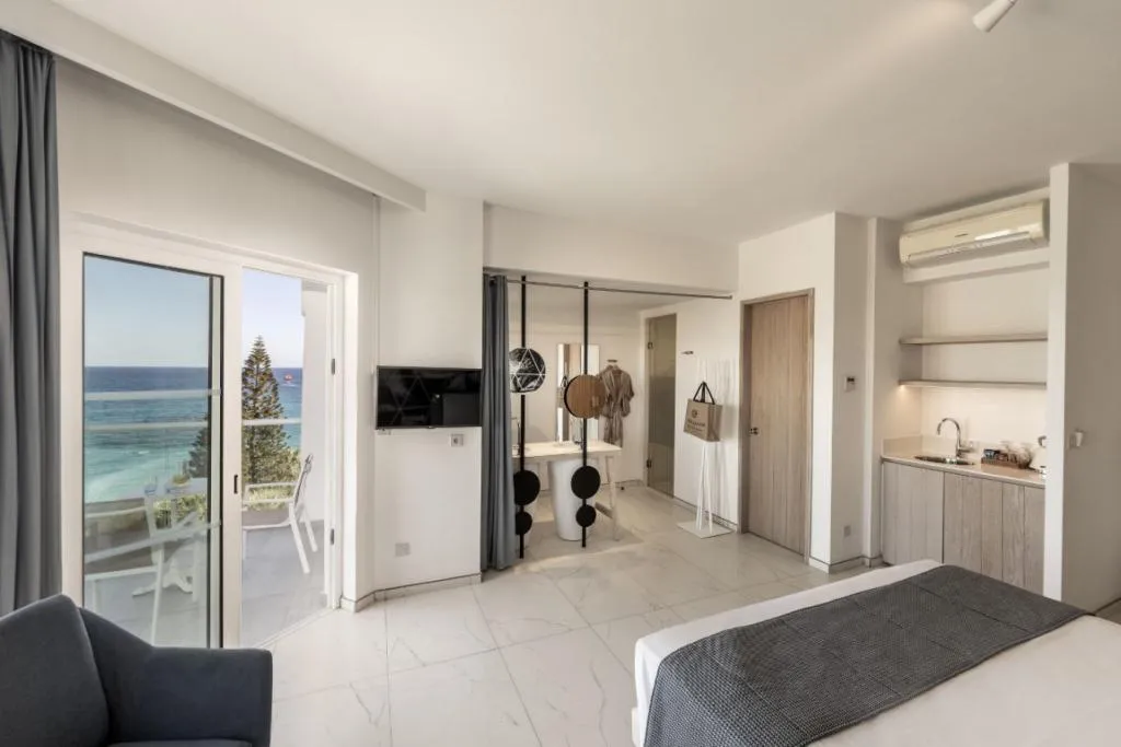 STUDIO SUPERIOR Room, King Jason Protaras - Designed for adults, Cyprus