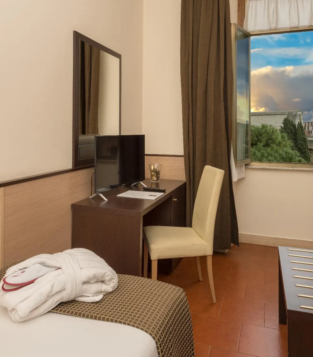 SINGLE SUPERIOR Room, Hotel Portamaggiore, Rome