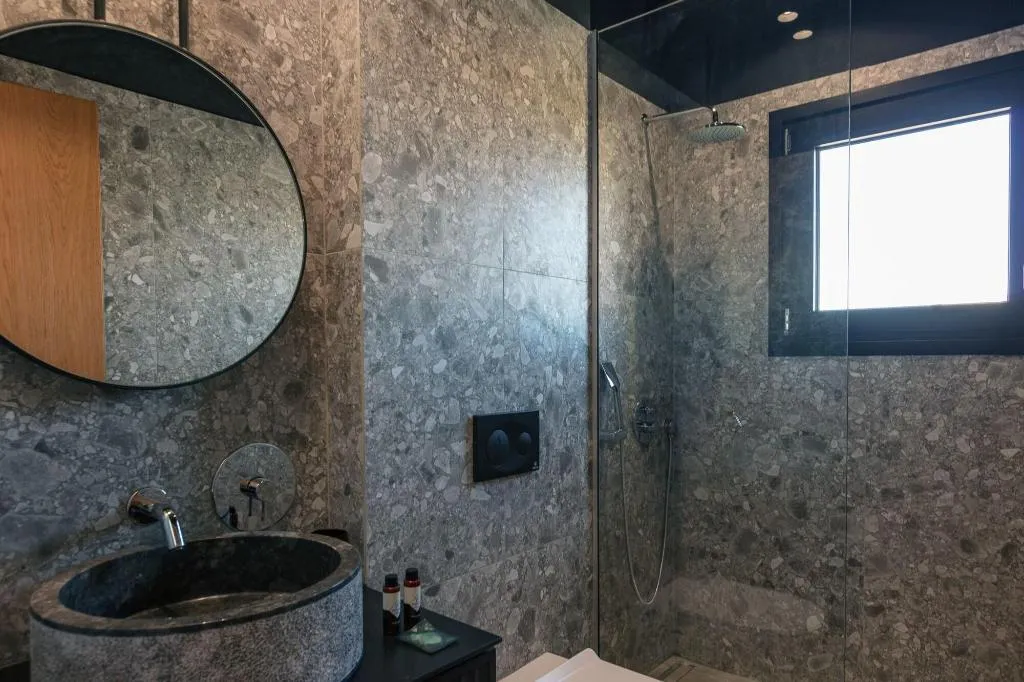 Room, Chapter 02 Gallery Suites, Crete
