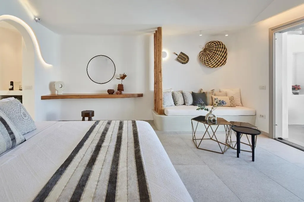 SUITE WITH PRIVATE POOL Room, Phos The Boutique Luxury Hotel & Villas, Santorini
