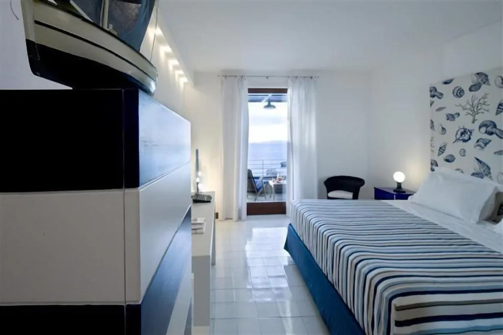 DOUBLE PRESTIGE Room, Capo La Gala Hotel & Wellness, Naples